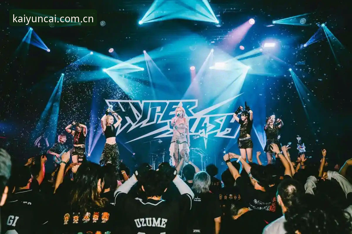 开云竞彩平台怎么下载 从深夜狂欢到赛场回归:格拉利什与皮克福德的曼彻斯特夜生活完整指南